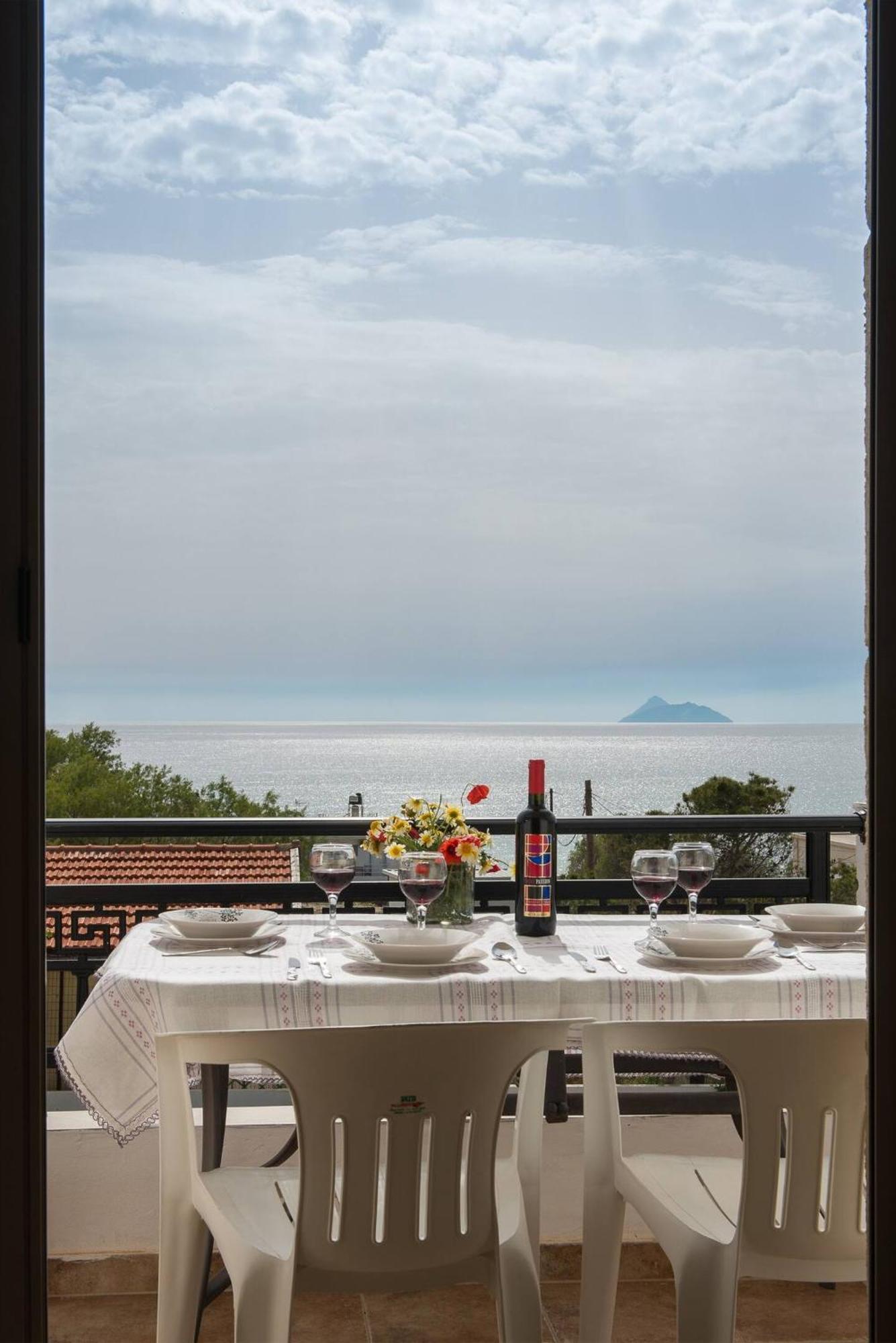 Sofia Apartment, With Sea & Mountain View Kalamaki  Zewnętrze zdjęcie
