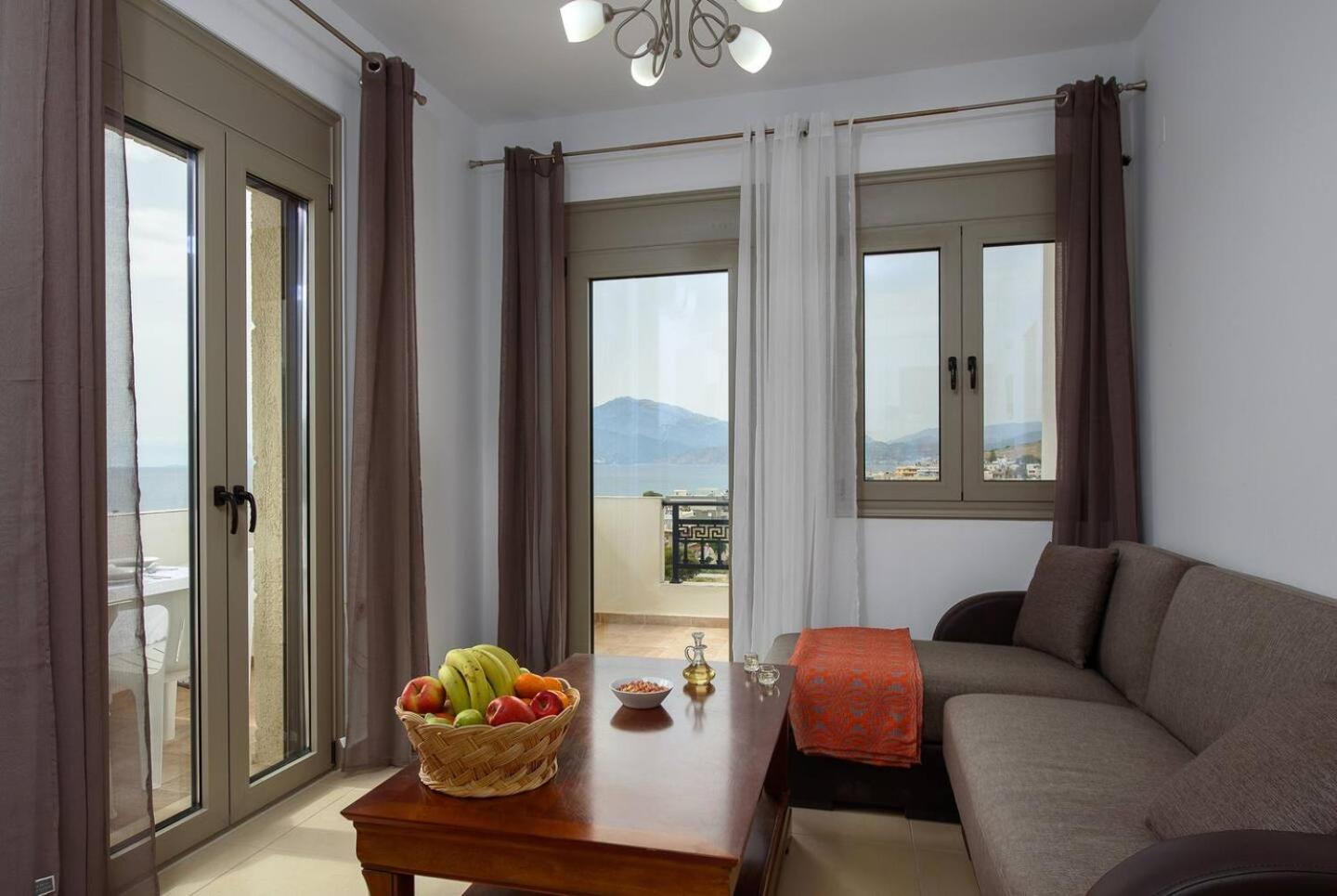 Sofia Apartment, With Sea & Mountain View Kalamaki  Zewnętrze zdjęcie