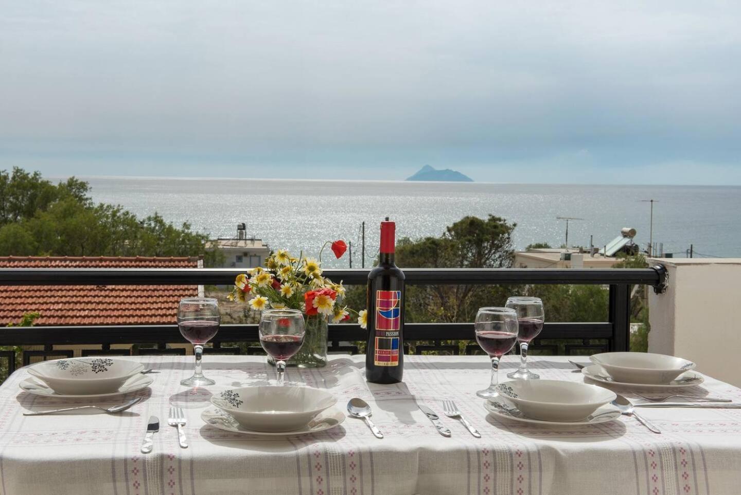 Sofia Apartment, With Sea & Mountain View Kalamaki  Zewnętrze zdjęcie
