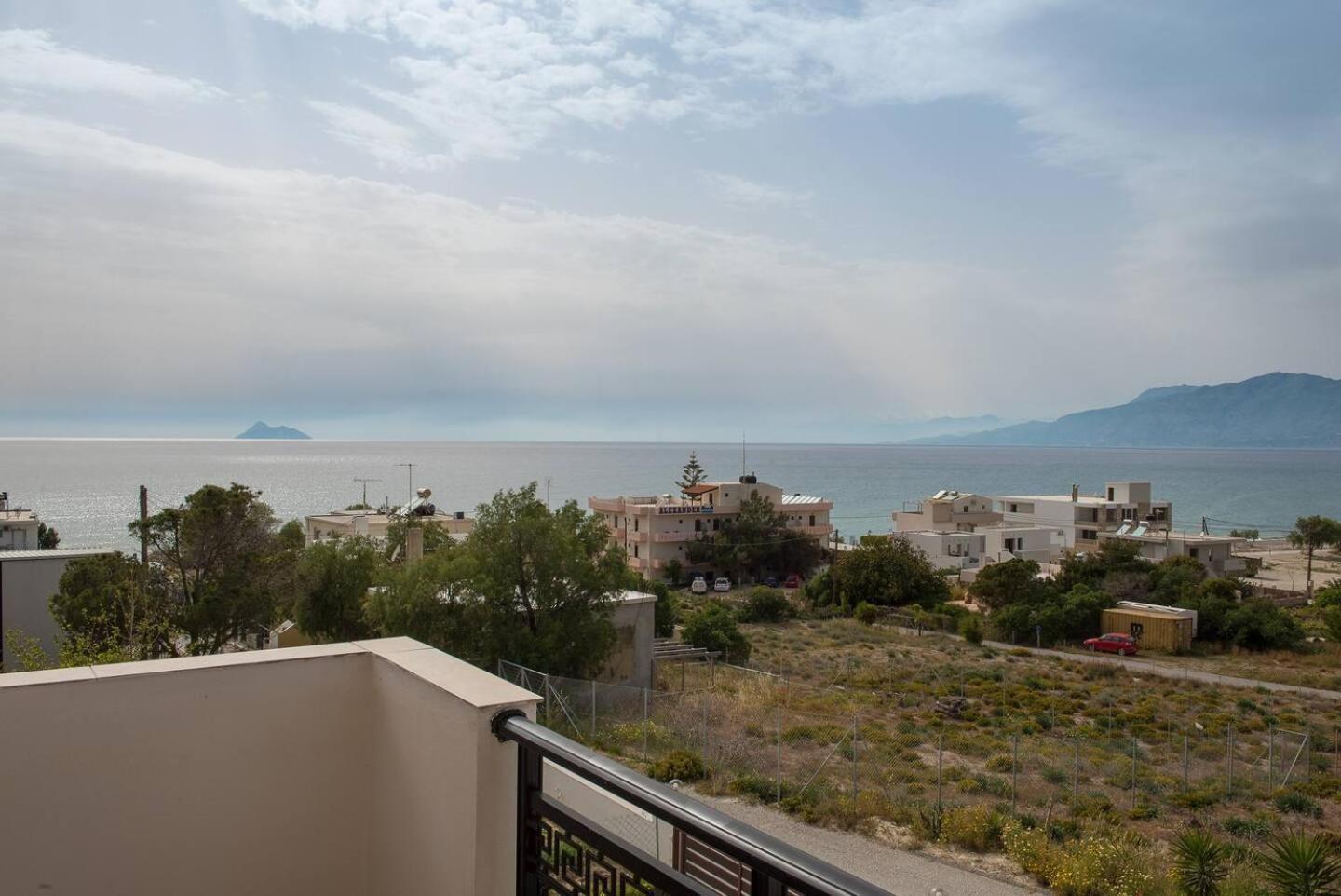Sofia Apartment, With Sea & Mountain View Kalamaki  Zewnętrze zdjęcie